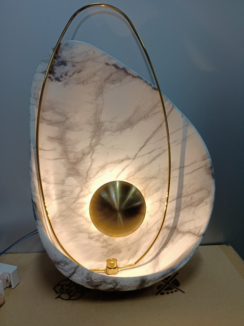 thiết kế đèn tường độc đáo