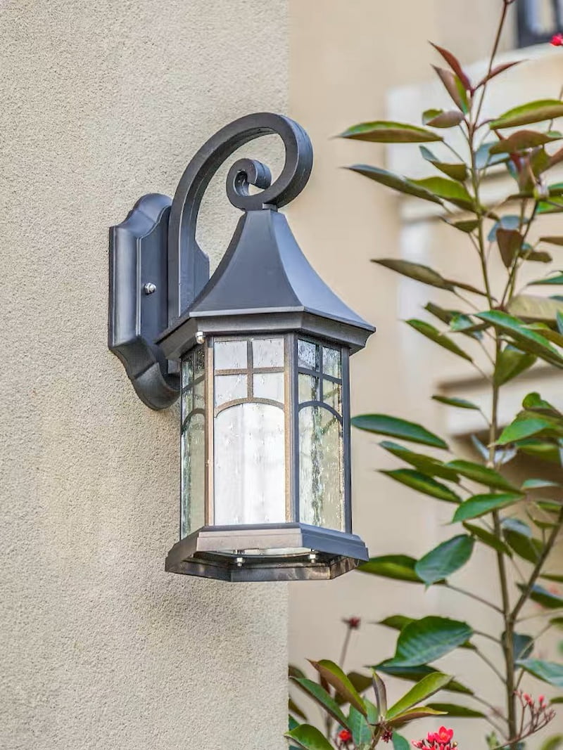 đèn tường Indochine được sử dụng ở mọi nơi