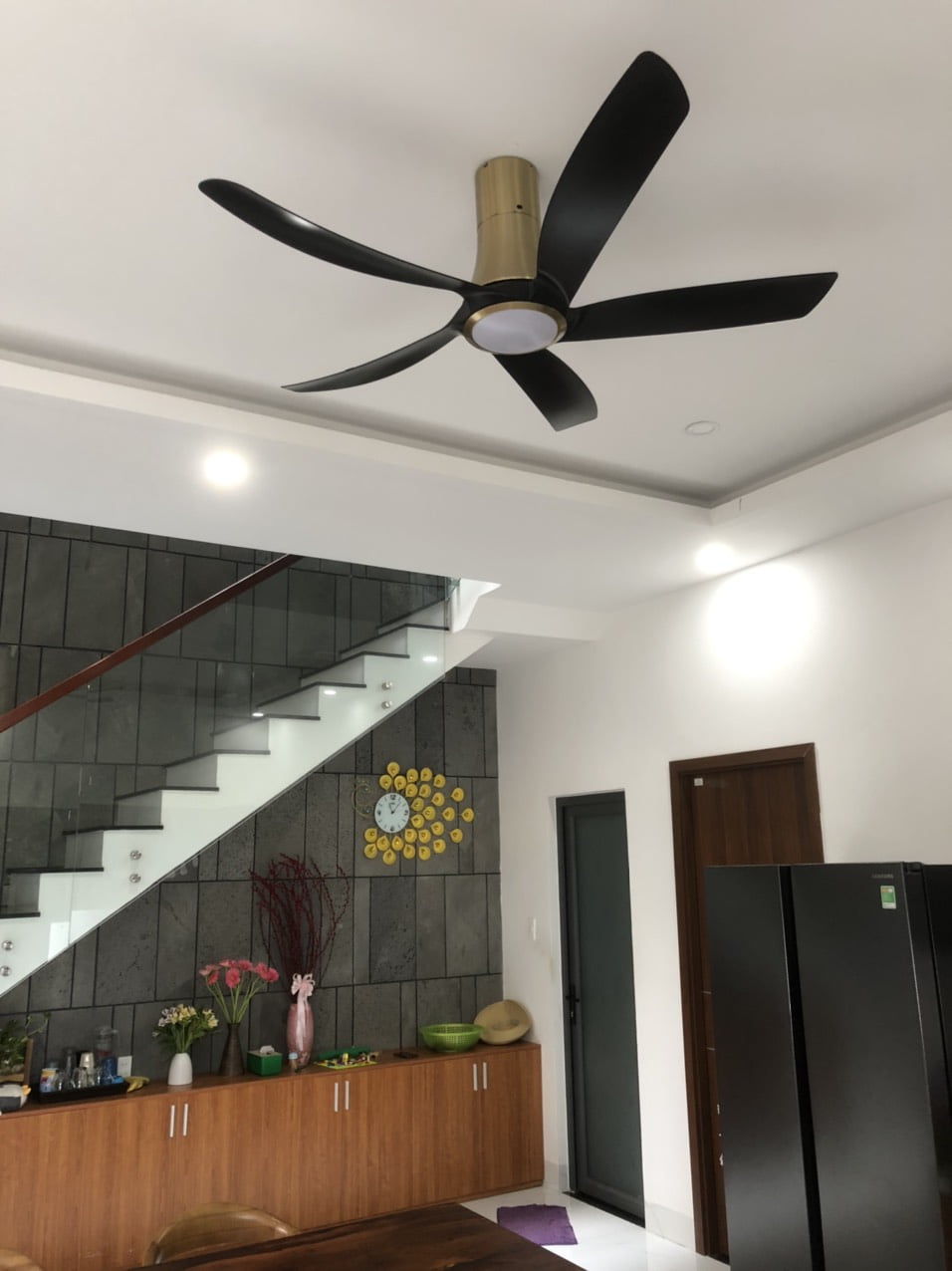 sở hữu nhiều tính năng thông minh