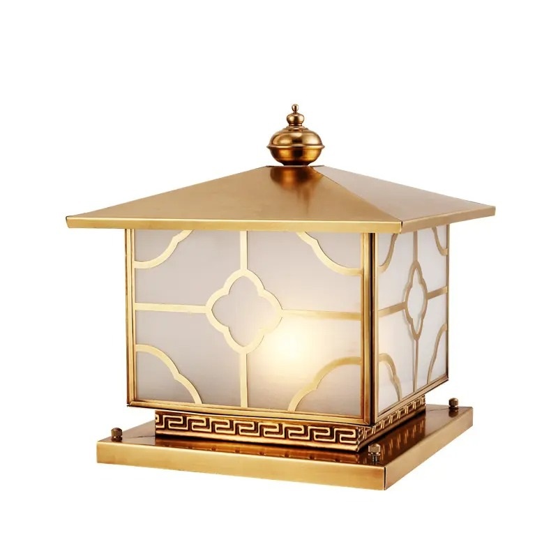 Đèn trụ cổng đồng hoa văn kiểu tân cổ điển TD-01