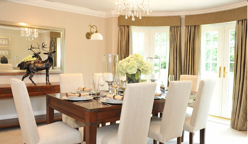 đèn tường phòng ăn sang trọng