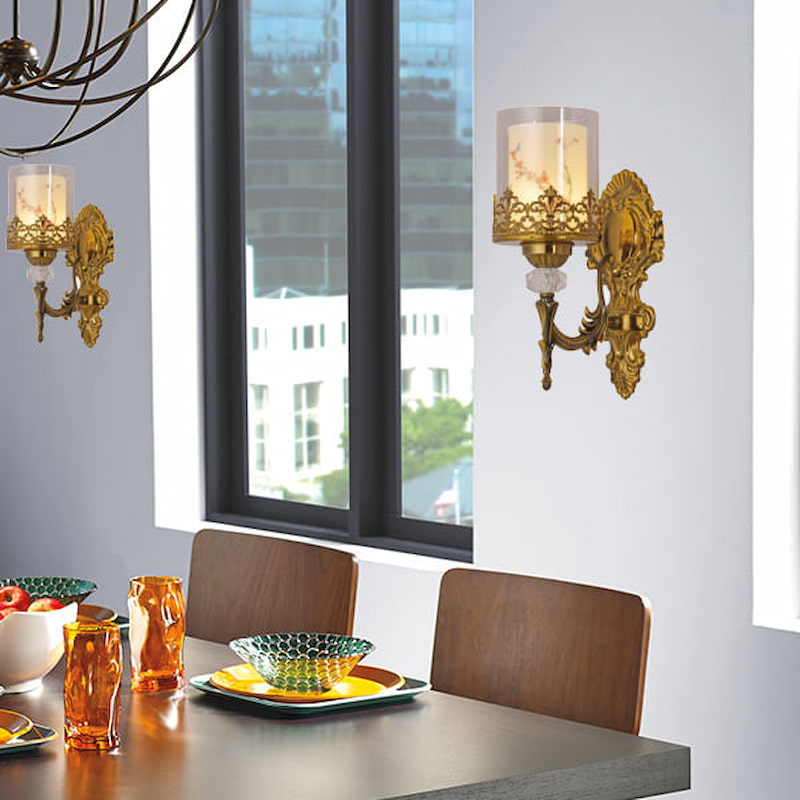 đèn tường phòng ăn cổ điển phù hợp với không gian 