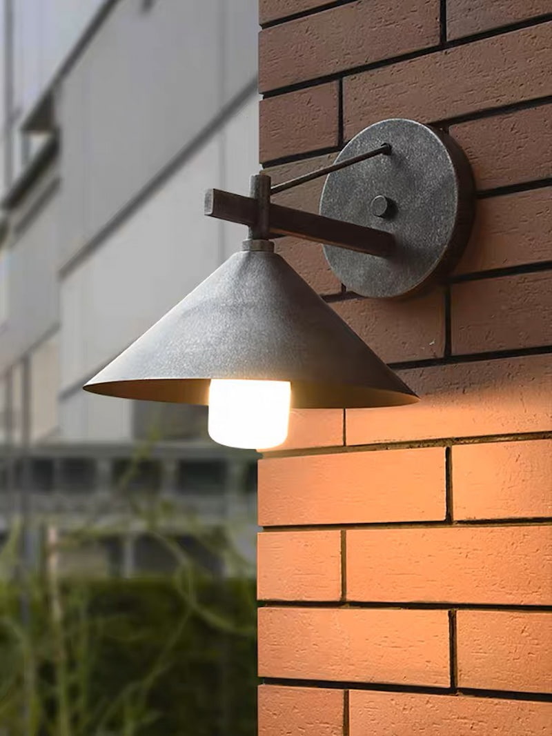 thiết kế đèn phù hợp trong sân