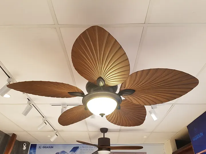 quạt trần đèn cổ điển