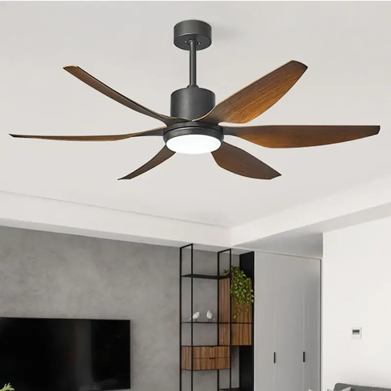 quạt trần khách sạn