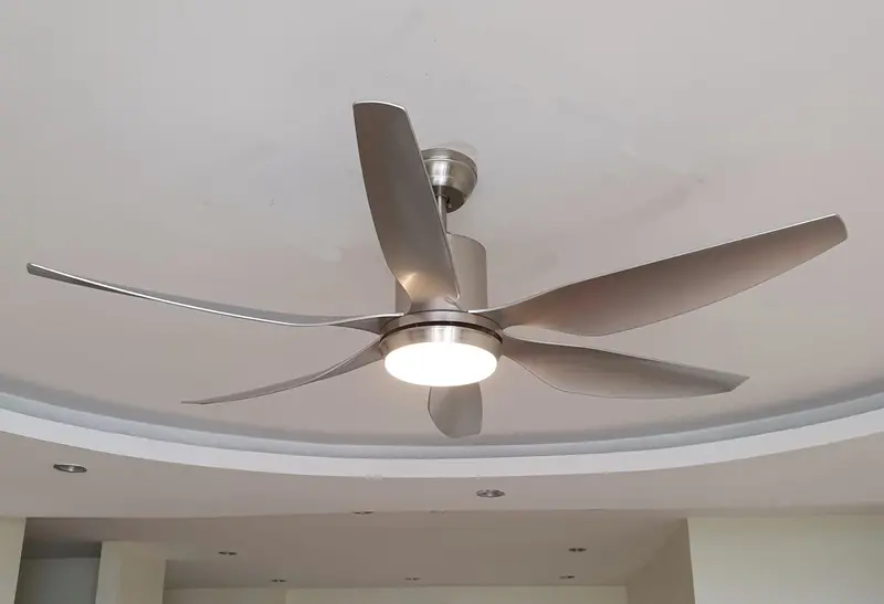 quạt trần 6 cánh