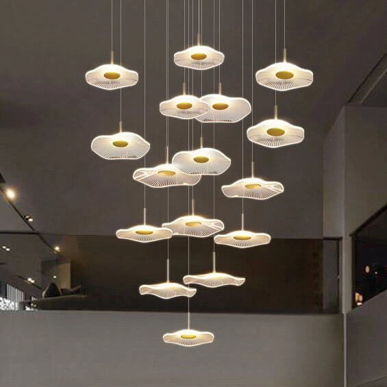 đèn chùm thông tầng