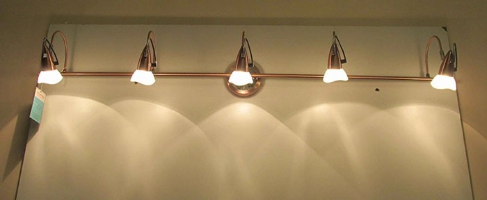 đèn chiếu tranh tường