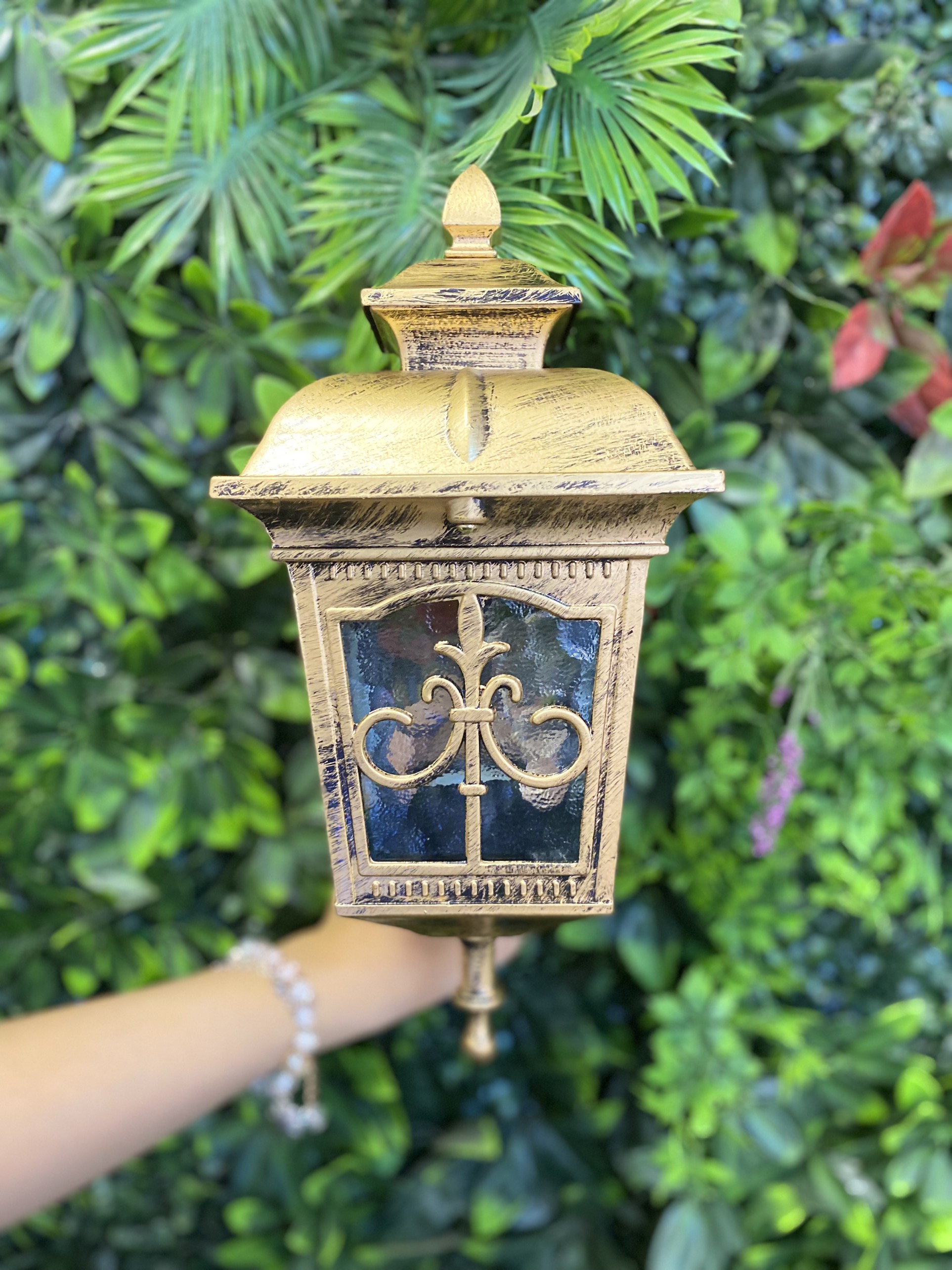 Đèn tường hợp kim VNT6635