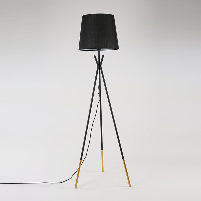 Đèn cây đứng phong cách hiện đại DD3032