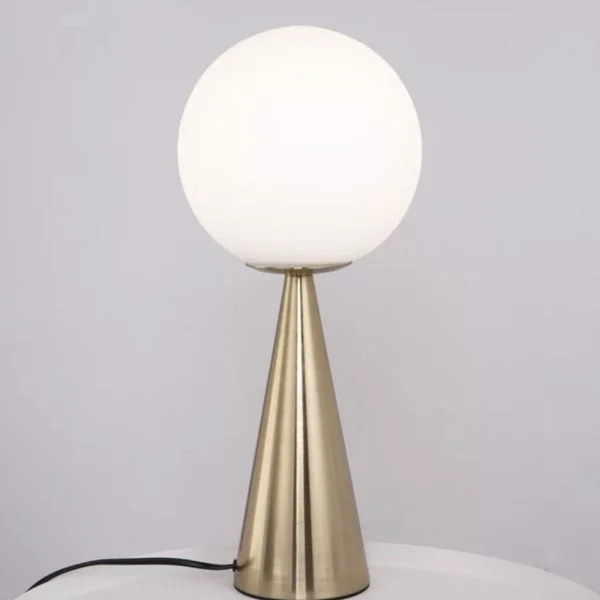 Đèn bàn chao thủy tinh tròn phòng ngủ hiện đại DB-585