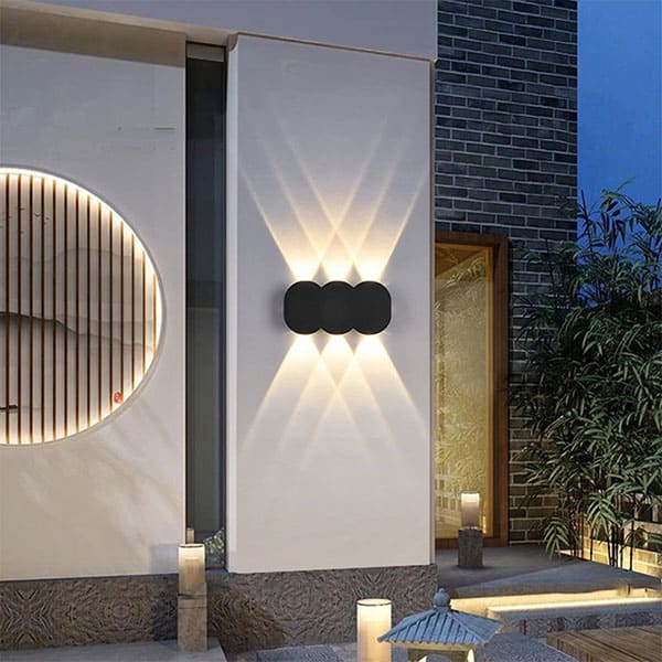 Đèn tường ngoài trời hạt đậu hắt 6 tia VNT-633