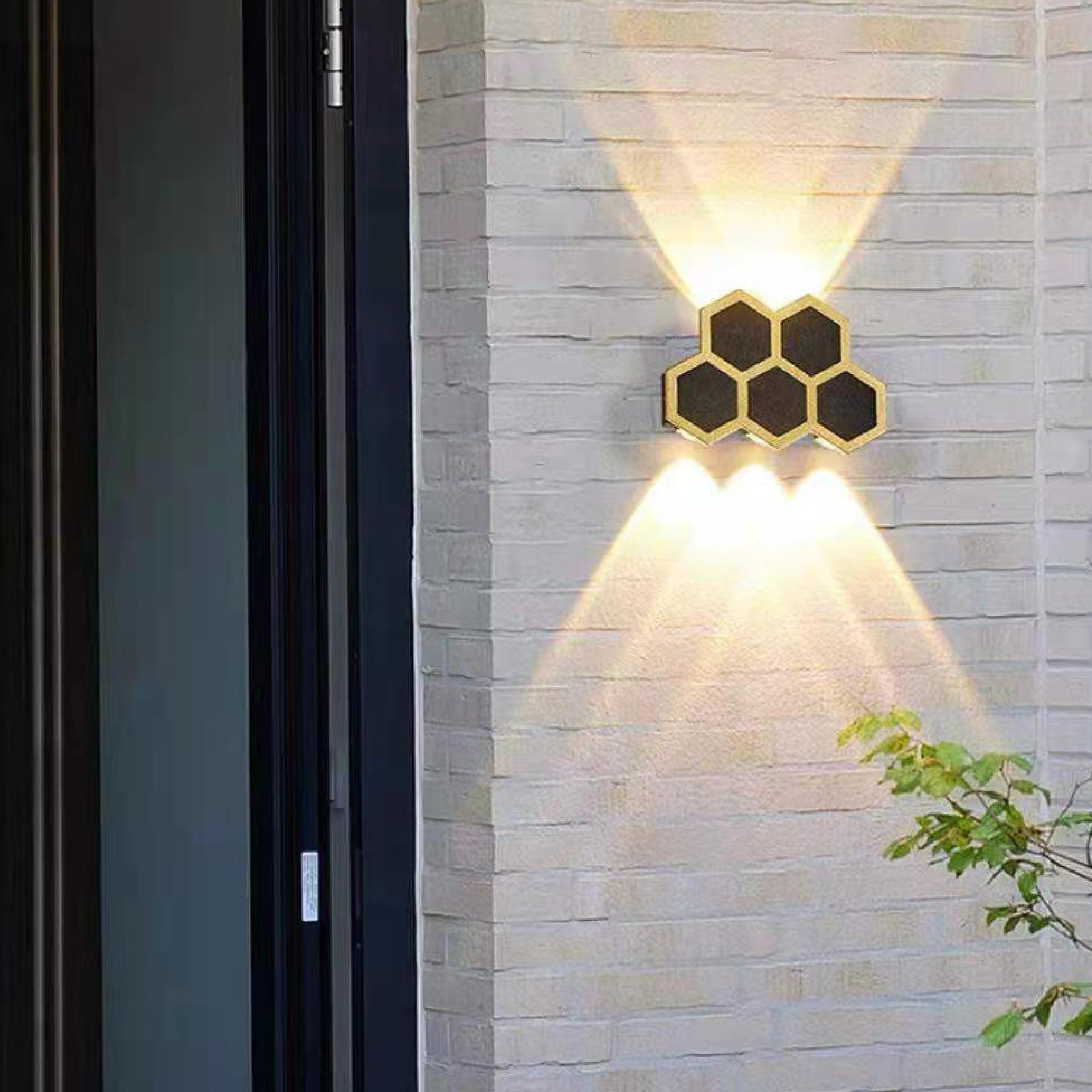 Đèn tường hình tổ ong trang trí sân vườn VNT-6015